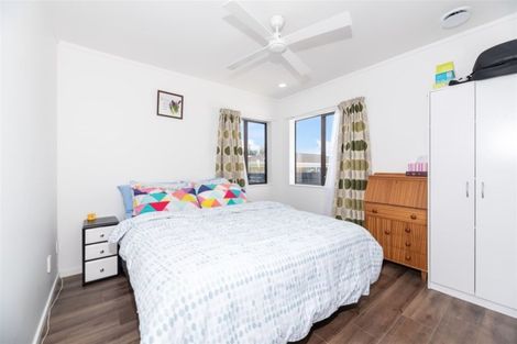 Photo of property in 3a Aotea Road, Glen Eden, Auckland, 0602