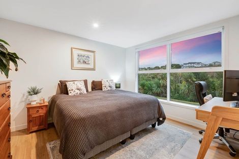 Photo of property in 6 Parkview Drive, Gulf Harbour, Whangaparaoa, 0930
