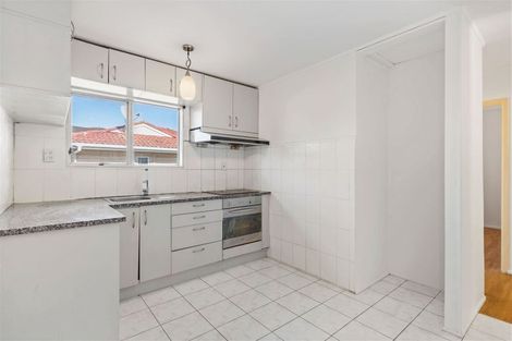 Photo of property in 1/330 Bucklands Beach Road, Bucklands Beach, Auckland, 2012