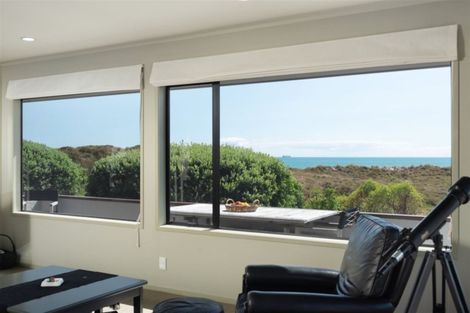 Photo of property in 445a Oceanbeach Road, Mount Maunganui, 3116