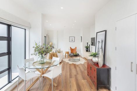 Photo of property in 2/30 Peterborough Street, Christchurch Central, Christchurch, 8013