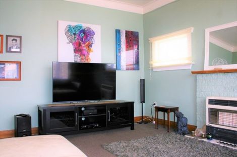 Photo of property in 6 Carlisle Street, Levin, 5510