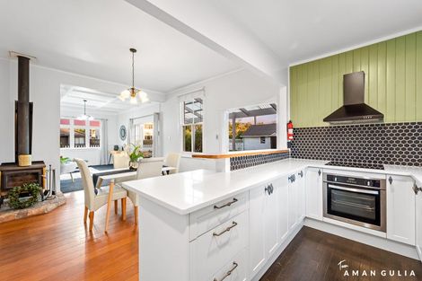 Photo of property in 221 Henderson Valley Road, Henderson, Auckland, 0612