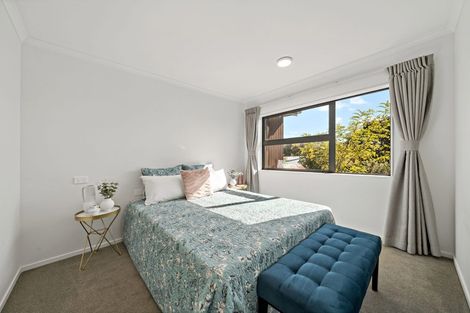 Photo of property in 19 Ti Kouka Lane, Sandringham, Auckland, 1025