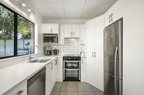 Photo of property in 10 Moorgreen Heights, Torbay, Auckland, 0630