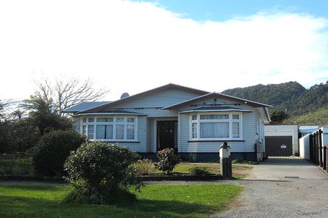 Photo of property in 49 Nelson Quay, Cobden, Greymouth, 7802