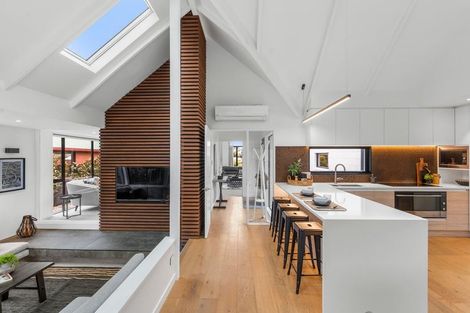 Photo of property in 9 Ringwood Place, Avonhead, Christchurch, 8042