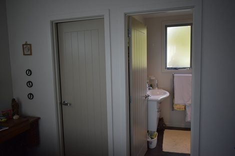 Photo of property in 11 Conway Street, Macandrew Bay, Dunedin, 9014