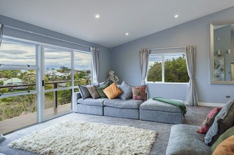 Photo of property in 3 Sealy Road, Bluff Hill, Napier, 4110
