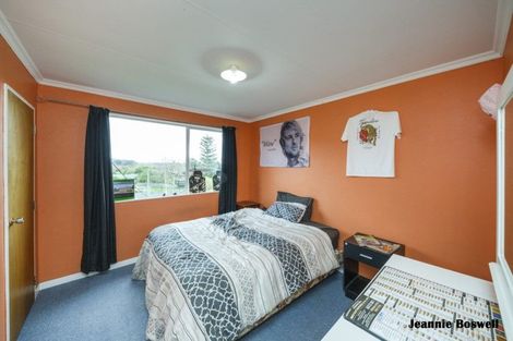 Photo of property in 417 Aokautere Drive, Aokautere, Palmerston North, 4471