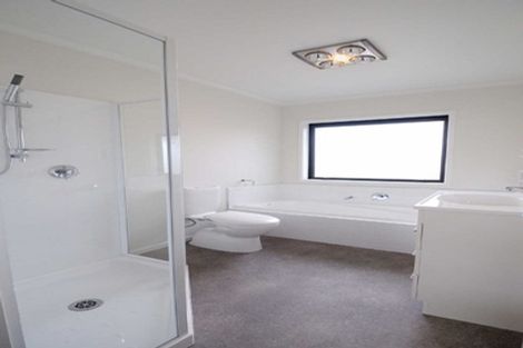 Photo of property in 48 Shillingford Boulevard, Rolleston, 7615