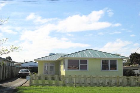 Photo of property in 6 Bennett Street, Gonville, Whanganui, 4501