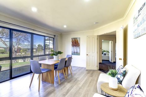 Photo of property in 1 Hereford Place, Grandview Heights, Hamilton, 3200