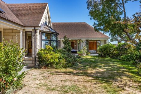 Photo of property in 12a Tamati Place, Merrilands, New Plymouth, 4312