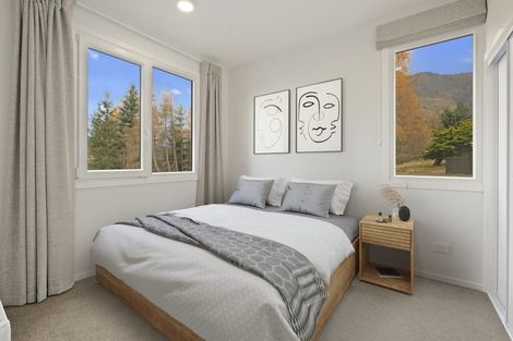 Photo of property in 1/30 Bullendale Drive, Arthurs Point, Queenstown, 9371