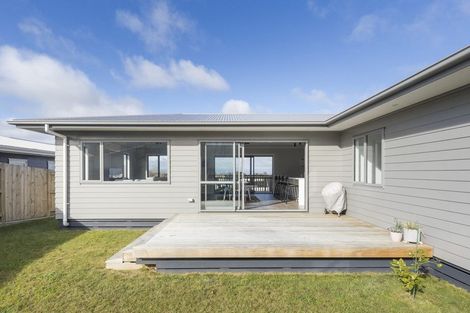 Photo of property in 18 Poplar Grove, Feilding, 4702