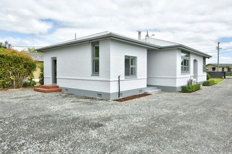 Photo of property in 109 Seaward Road, Edendale, 9825