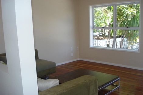Photo of property in 134 Sunset Road, Unsworth Heights, Auckland, 0632