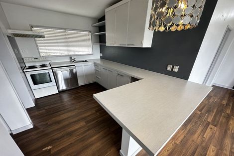 Photo of property in 1/6 Anne Road, Hillcrest, Auckland, 0627