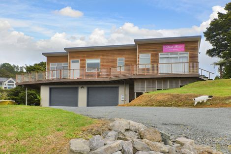 Photo of property in 39 Russell Road, Wainuiomata, Lower Hutt, 5014
