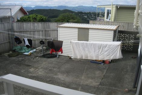 Photo of property in 28 Maple Grove, Kingston, Wellington, 6021