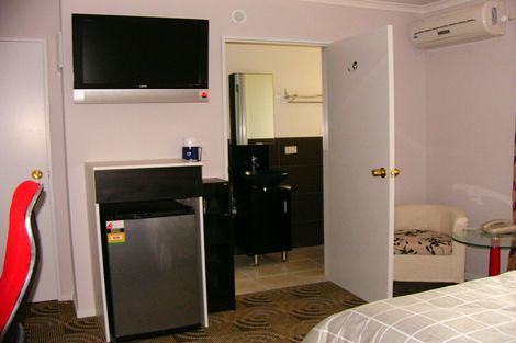 Photo of property in 13 Duke Street, North Dunedin, Dunedin, 9016