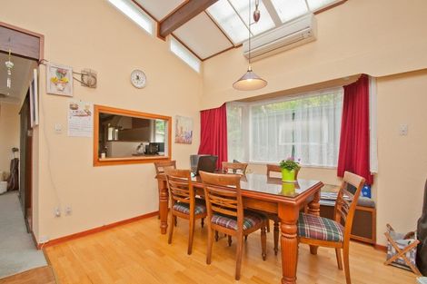 Photo of property in 16 Cypress Place, Sunnynook, Auckland, 0620