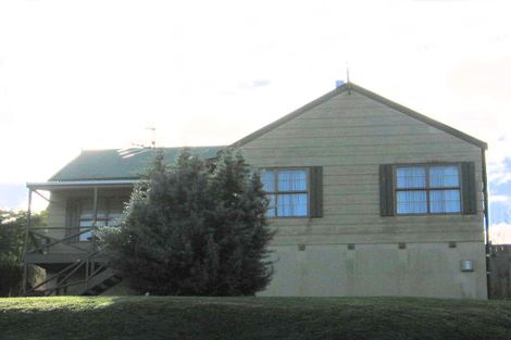 Photo of property in 17 Palmetto Place, Goodwood Heights, Auckland, 2105