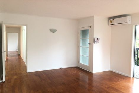 Photo of property in 1/12 Taynith Place, Glenfield, Auckland, 0629