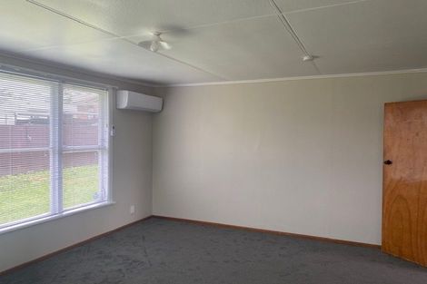 Photo of property in 3164 Great North Road, New Lynn, Auckland, 0600