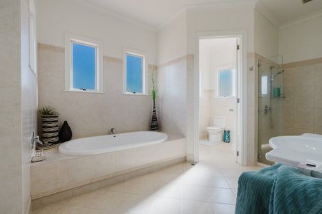 Photo of property in 170 Foster Road, Temple View, Hamilton, 3290