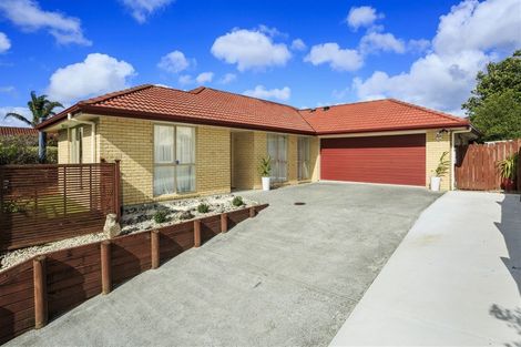 Photo of property in 5 Apsley Rise, Henderson, Auckland, 0612