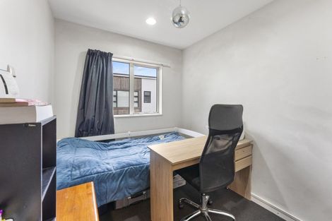 Photo of property in 2/8 Waldie Grove, Avalon, Lower Hutt, 5011