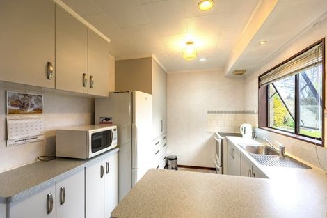 Photo of property in 6 Willow Grove, Waipukurau, 4200