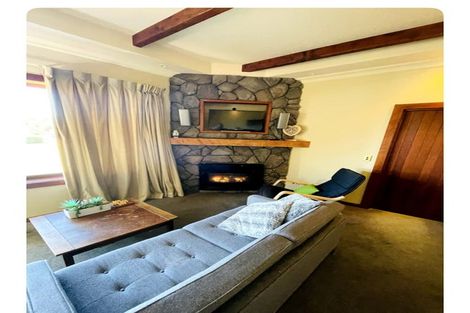 Photo of property in 38 Mapara Road, Acacia Bay, Taupo, 3385