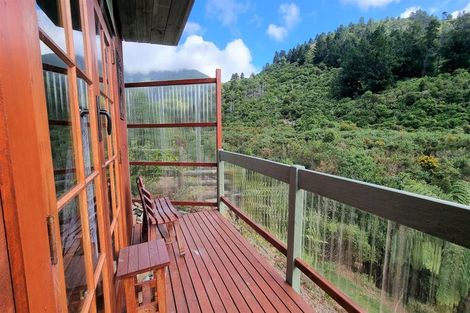 Photo of property in 102 Boons Valley Road, Waikawa, Picton, 7220