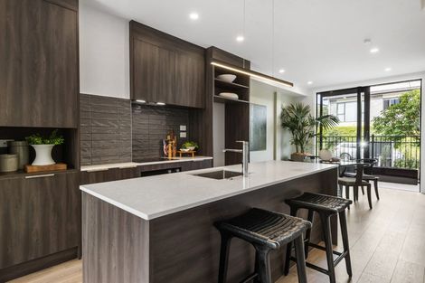 Photo of property in 2/19 Windlass Street, Long Bay, Auckland, 0630