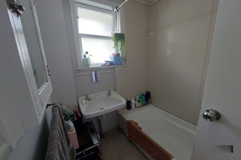 Photo of property in 51 Glenpark Avenue, Frankleigh Park, New Plymouth, 4310