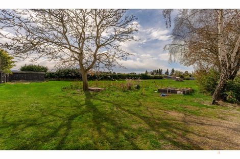 Photo of property in 60 Timaru Road, Waimate, 7924