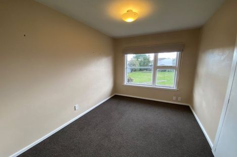 Photo of property in 69 Liverton Crescent, Bishopdale, Christchurch, 8053