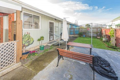 Photo of property in 1/126 Bell Street, Whanganui, 4500