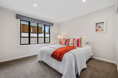 Photo of property in 1 Sunningvale Lane, Ilam, Christchurch, 8053