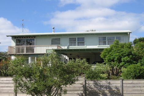 Photo of property in 22 Drome View Place, Beach Haven, Auckland, 0626