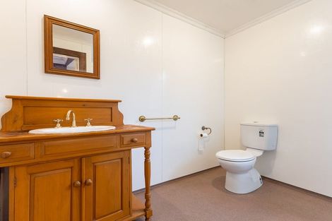 Photo of property in 10 Domain Road, Otaki, 5512