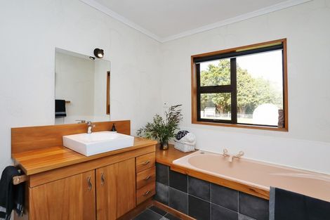 Photo of property in 10 Tui Place, Otatara, Invercargill, 9879