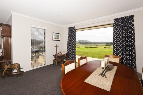 Photo of property in 18 Wairau Drive, Tikipunga, Whangarei, 0112
