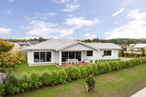 Photo of property in 129 Middle Road, Havelock North, 4130