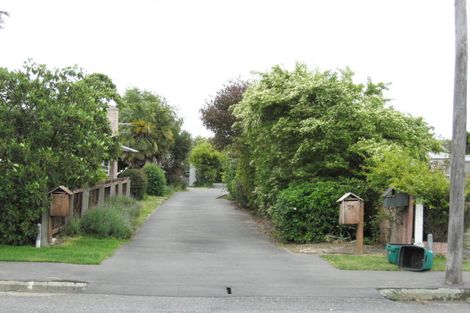 Photo of property in 2/7A Toorak Avenue Avonhead Christchurch City
