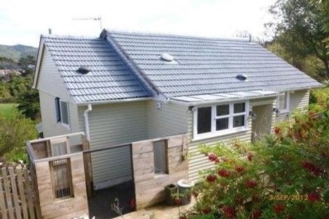 Photo of property in 21 Gloucester Street, Cannons Creek, Porirua, 5024