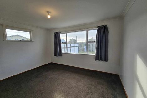 Photo of property in 18 Ashton Terrace, Castlecliff, Whanganui, 4501